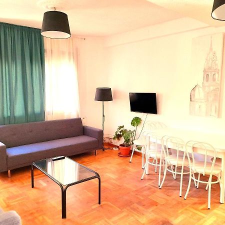 No Fiestas, 5 Dormitorios Solo Familias, Parejas O Trabajo Parking Publico Gratis A 300M Toledo Exterior photo